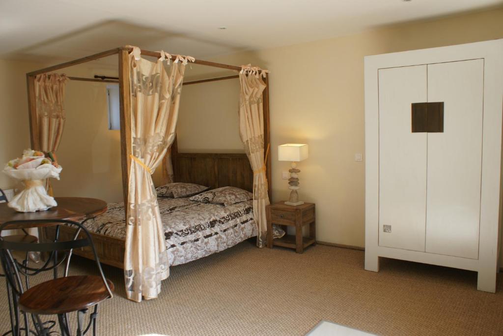 Domaine De Maspa Bed & Breakfast Rubercy Room photo